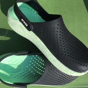 Crocs Literide Clogs Mens 5 Women 7